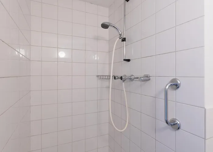 Anny's Warehouse Centre!