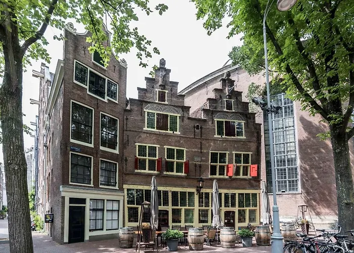 Anny's Warehouse Centre!